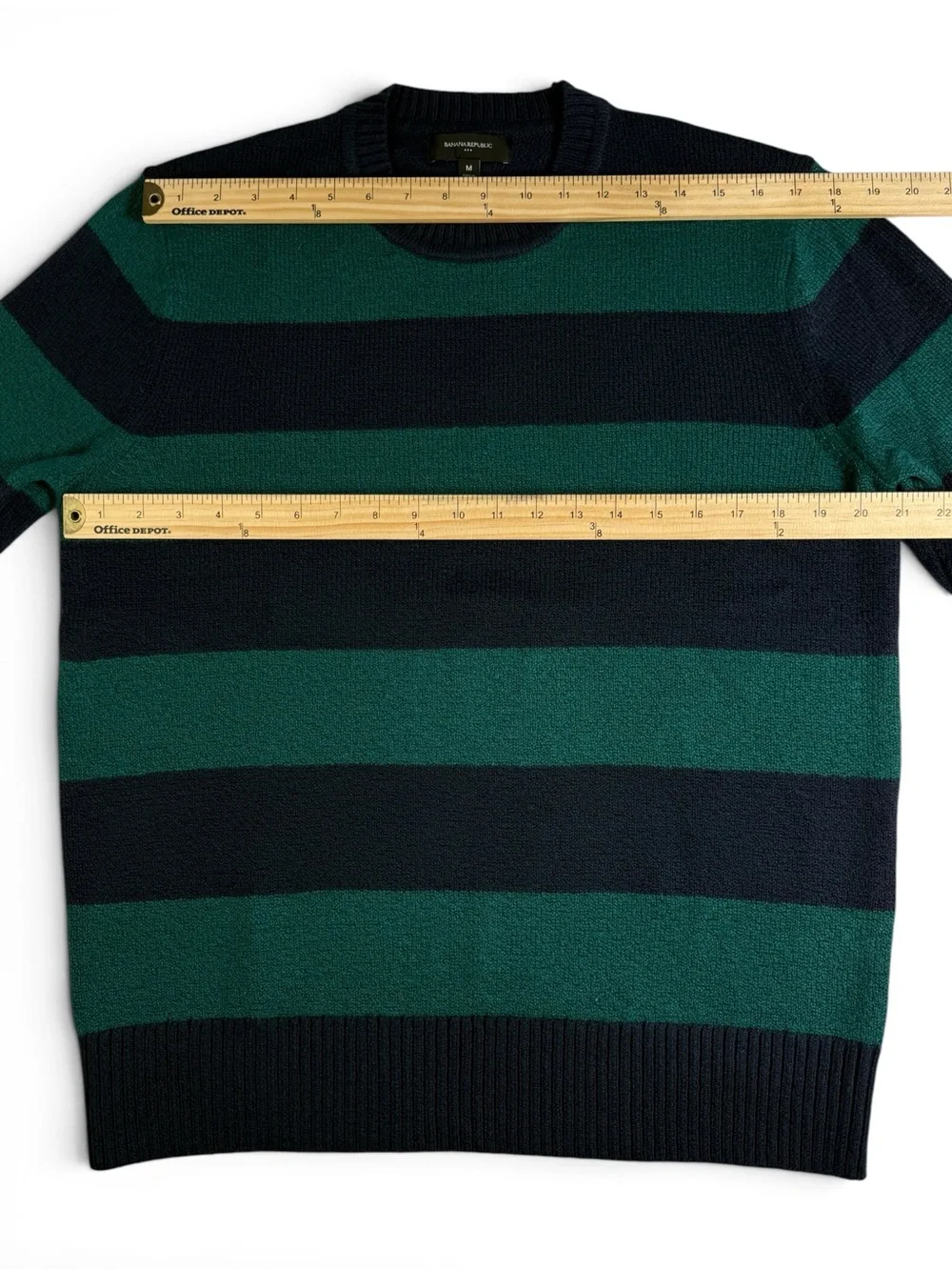 Banana Republic Cozy Striped Sweater Navy Green Men’s Medium NWT